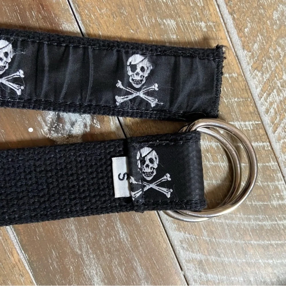 Leather Man Ltd Kids D-Ring Canvas Belt Pirate Skull Crossbones Size Small